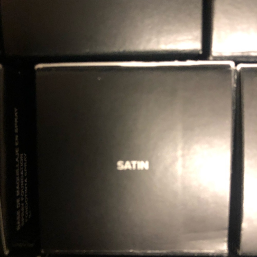Younique spray foundation in satin